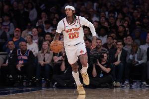 板凳匪徒！克拉克森8中5拿下15分1板2助 次节独得10分