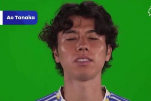 奇奇怪怪的读法！当英超日本球员读自己的名字！