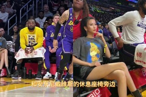 NBA场边最强美腿金诗迪 她总能坐在球场最好的位置看球