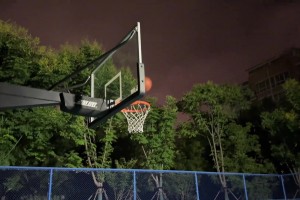 确实帅！乔治这个小连招练出来，找女朋友都快了