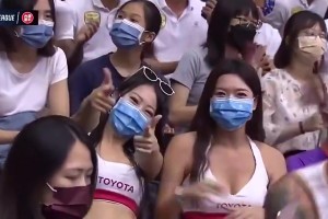 😍我们是来看小姐姐的，你个黄毛来抢什么镜？