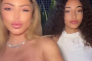 皮蓬前妻和女儿自拍，女儿这颜值感觉比老妈高啊！😍