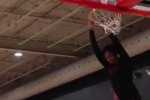 小哈吉任意球世界波！距老哈吉首个任意球已过10640天