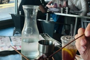 老baby！杰伦-格林的40岁女友开通小红书：我爱中国🇨🇳！