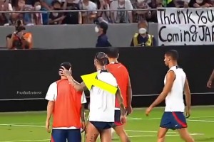 这就是C罗喜欢乔治娜的原因！对待迷你罗视如己出❤️